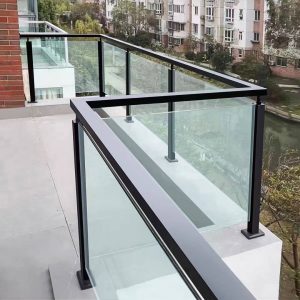 Glass & Aluminum Railing